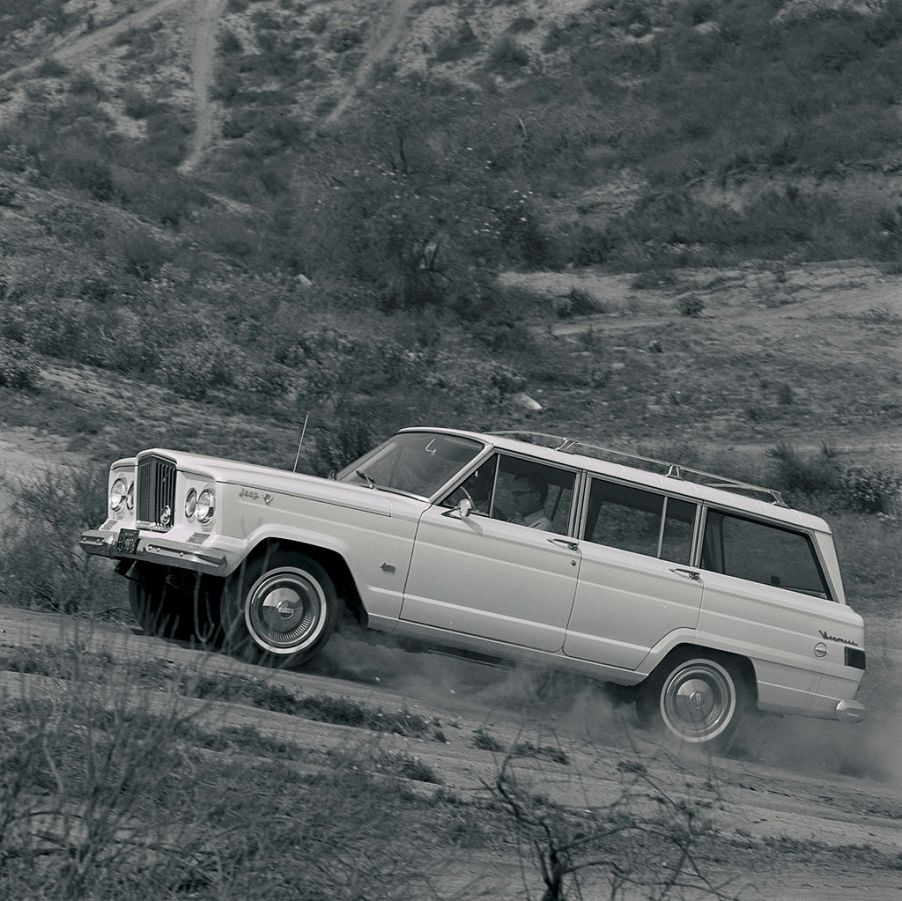 Jeep Wagoneer