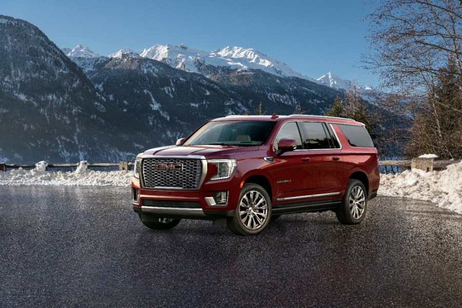 2021 GMC Yukon XL Denali parked outdoors