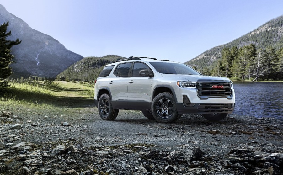 2020 GMC Acadia AT4