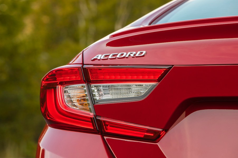 2020 Honda Accord Sport 2.0 taillight