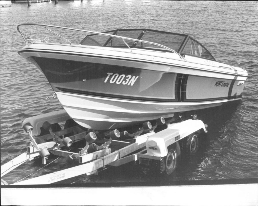 Boat Test at Kogarah Bay. The Cruise Craft with a 140-hp Evinrude motor