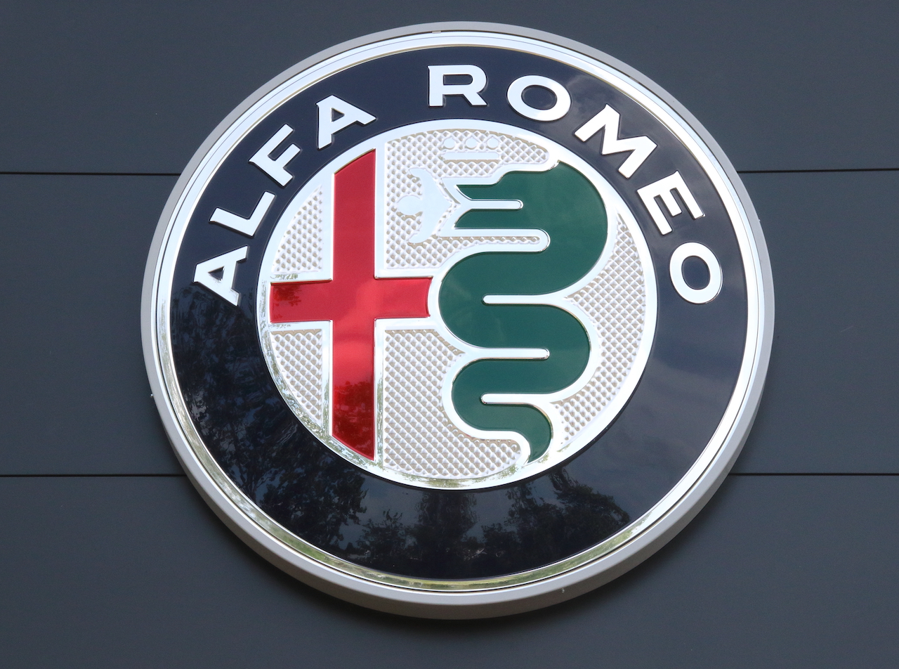 The Alfa Romeo 4c Is An Italian Sports Car You Can Actually Afford