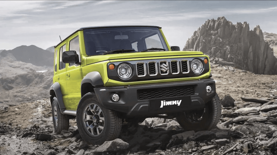 The Suzuki Jimny off-roading over rocks