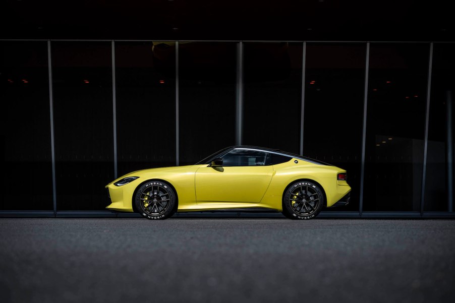 An image of a Nissan 400Z parked outside.