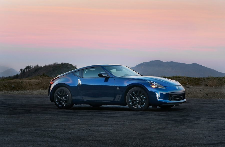 2019 nissan 370Z in blue