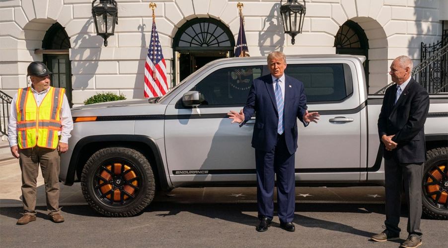 Lordstown Motors Endurance truck with Trump at press conference