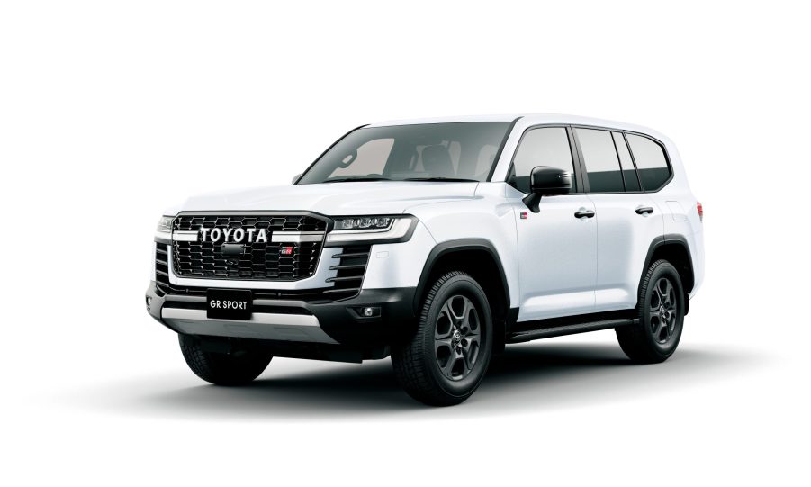 Toyota Land Cruiser GR Sport Front