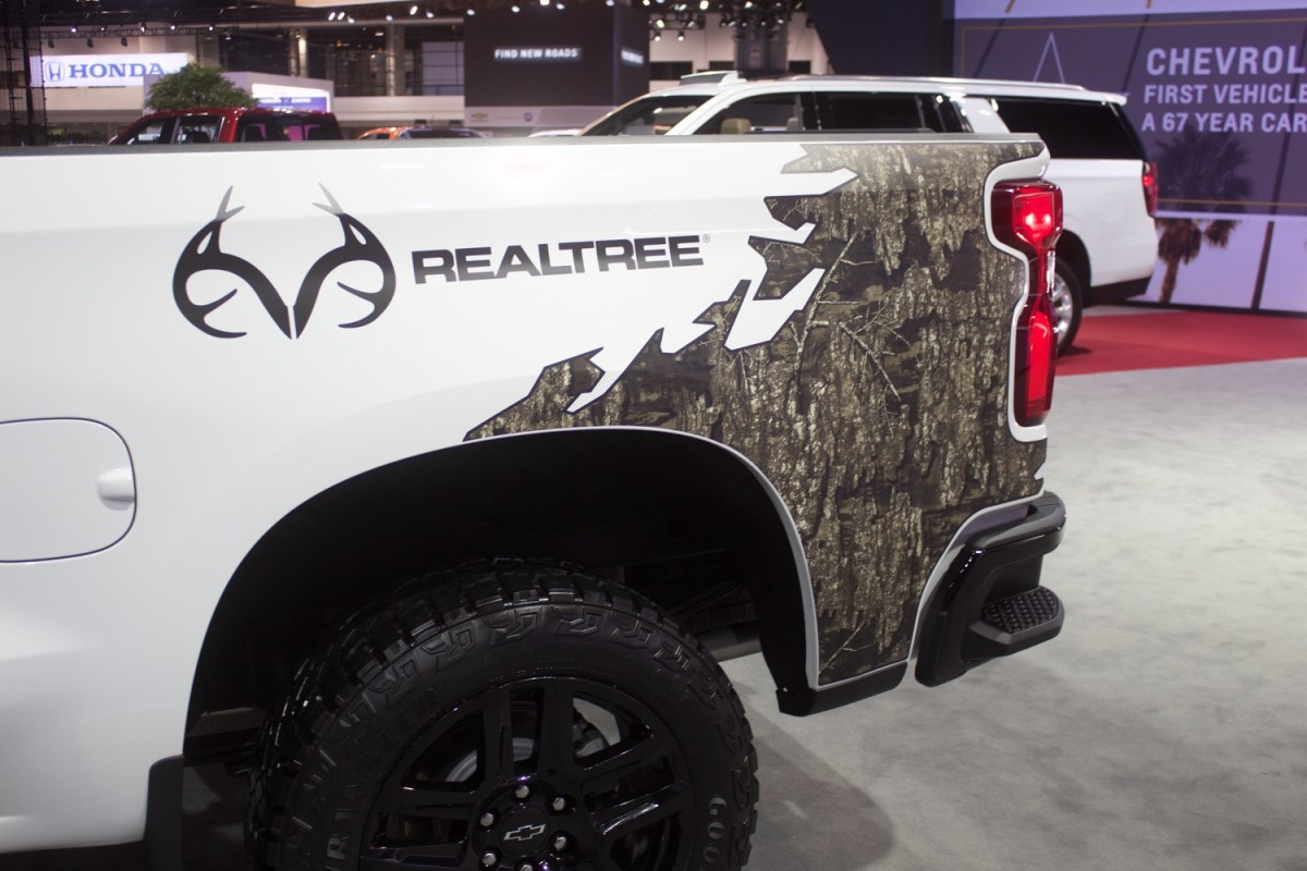 The 2021 Chevy Silverado Flexes the Realtree Camouflage Treatment