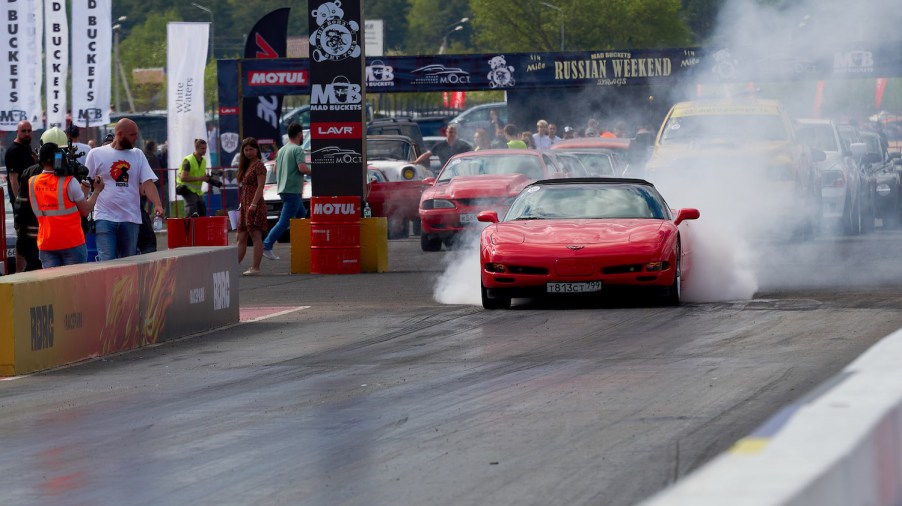 c5 corvette drag race burnout