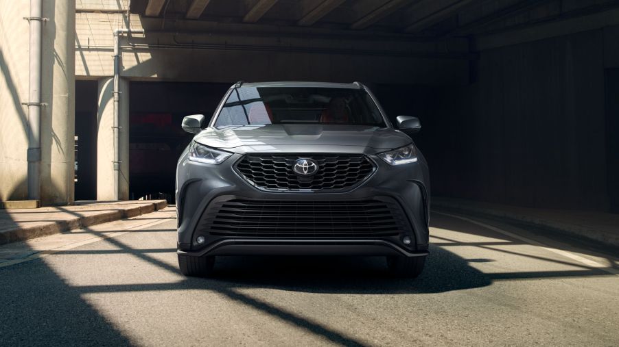 Front view of gray 2022 Toyota Highlander