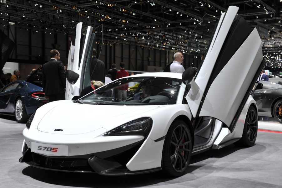 This Kia dealership has a Lamborghini and a 2016 McLaren 570S