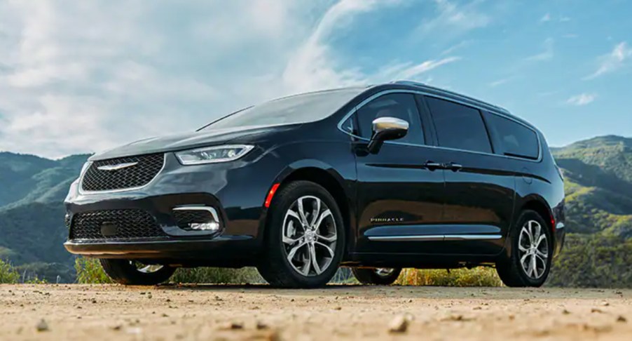 A black 2022 Chrysler Pacifica is parked.