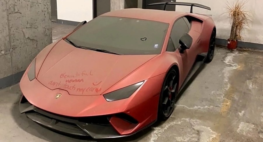 Abandoned Lamborghini Huracan Performante