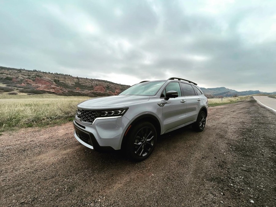 2022 Kia Sorento Prestige front corner