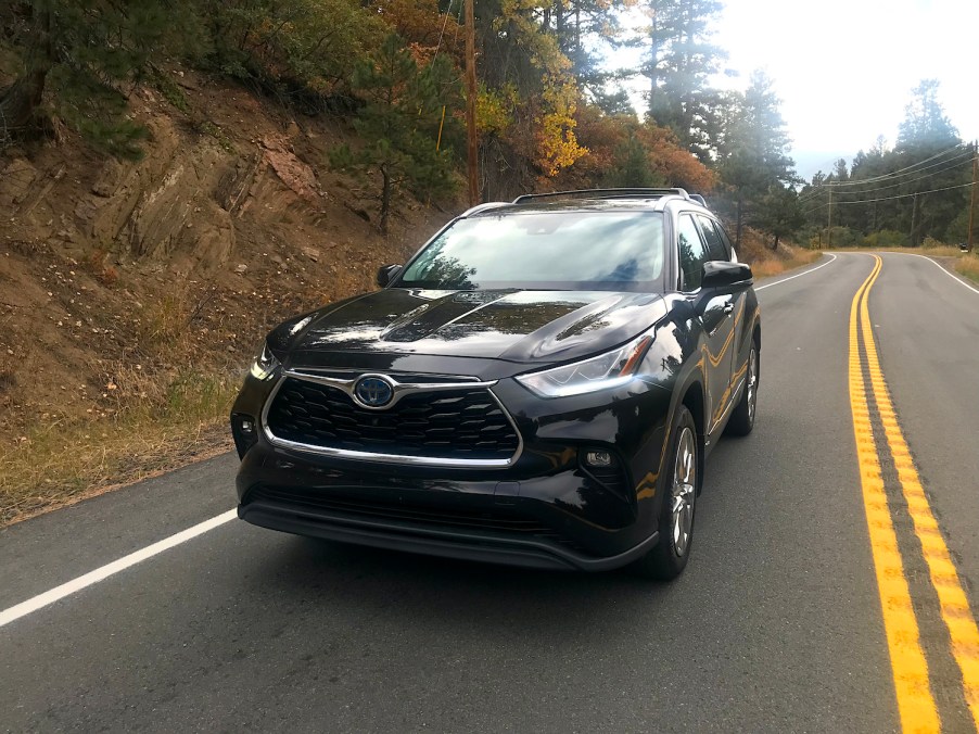 2022 Toyota highlander Limited on a road