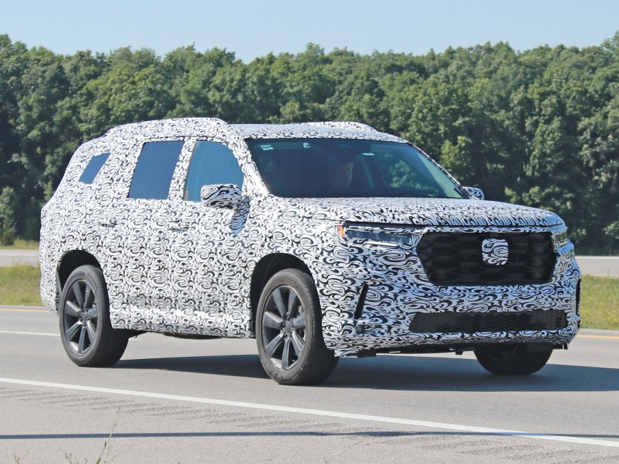 2023 Honda Pilot spy shot