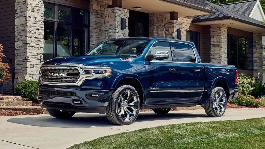 2023 Ford F-150 Challenges the 2023 Ram 1500