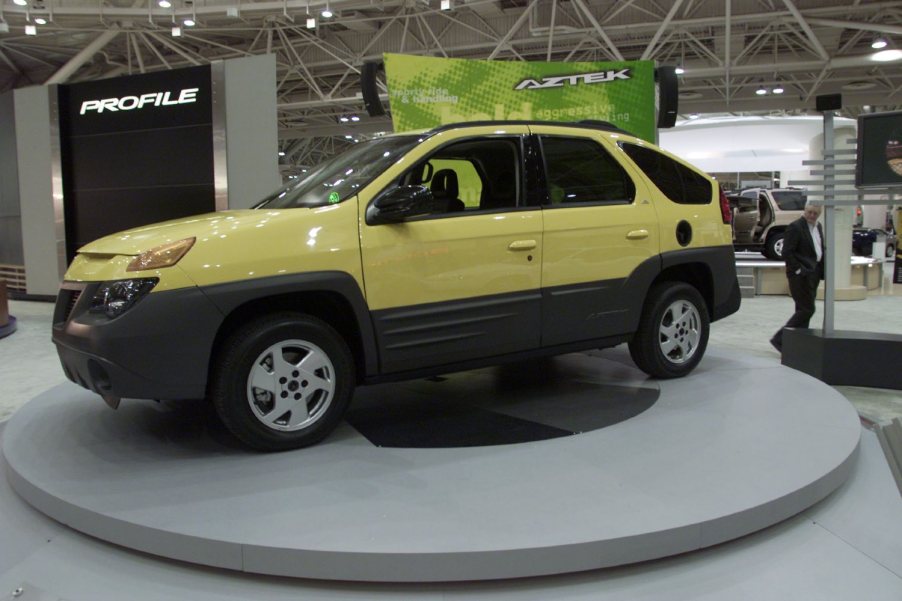 Pontiac Aztek in yellow