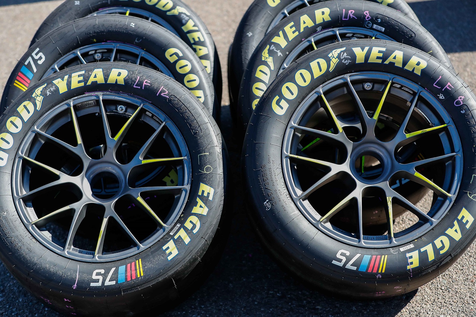 Denny Hamlin Outlines the Difference of Right vs. Left Side Tires in NASCAR