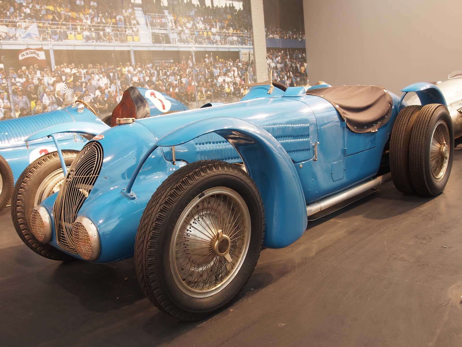 Yup, Bugatti Once Built a Dually With 4 Rear Tires