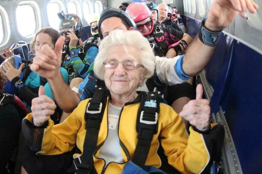 Dorothy Hoffner sets record as the world's oldest skydiver.