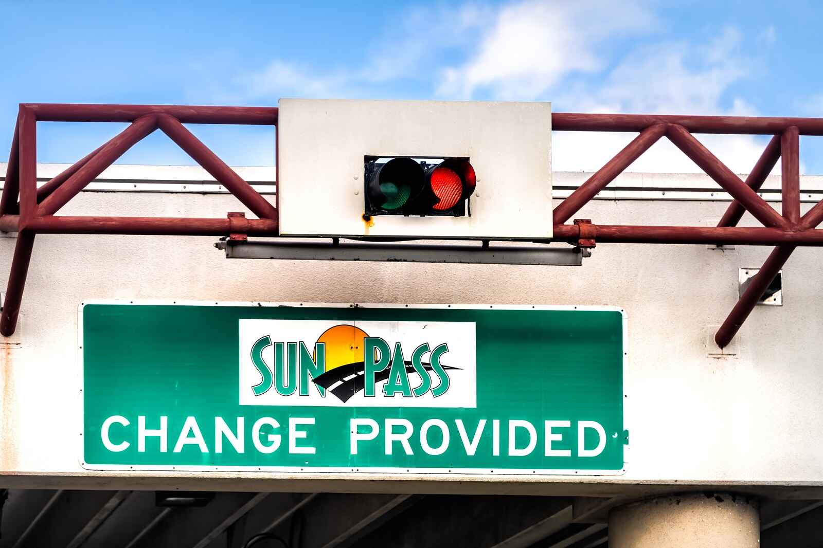 O golpe SunPass Toll Text está em toda parte agora – Veja como ...