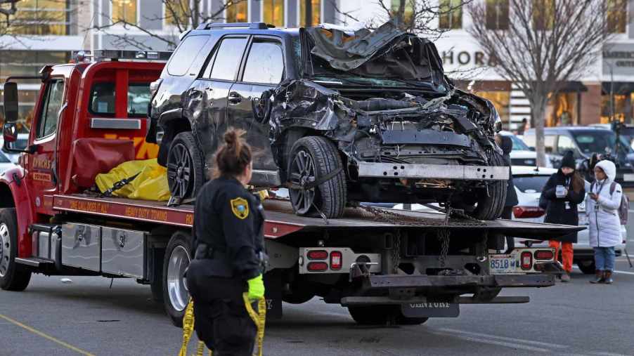 Only 1 Full-Size Detroit SUV Won IIHS Top Safety Pick Award: ‘There Is ...