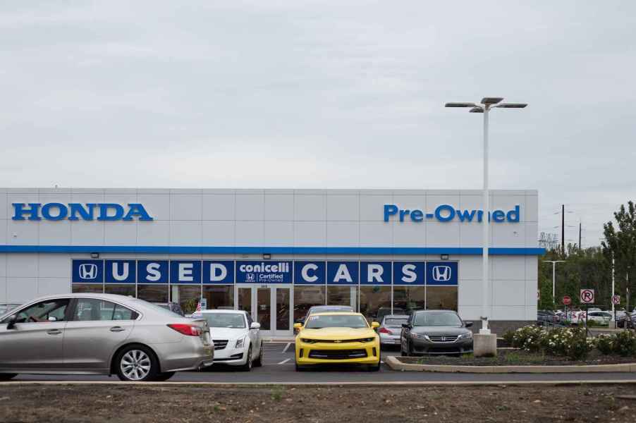 Honda dealership selling pre-owned used cars