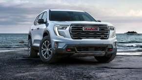 The 2024 GMC Acadia is one of the top SUVs but some have notable transmission problems. One man showed this online.