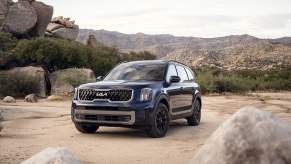 The 2024 Kia Telluride off-roading