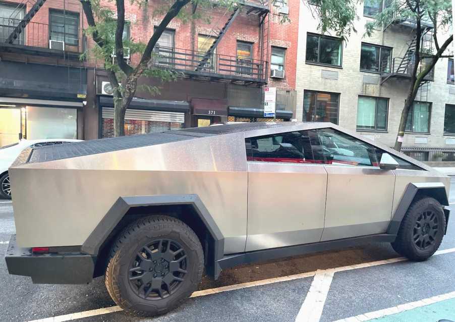 Dead Tesla Cybertruck left on a city street.