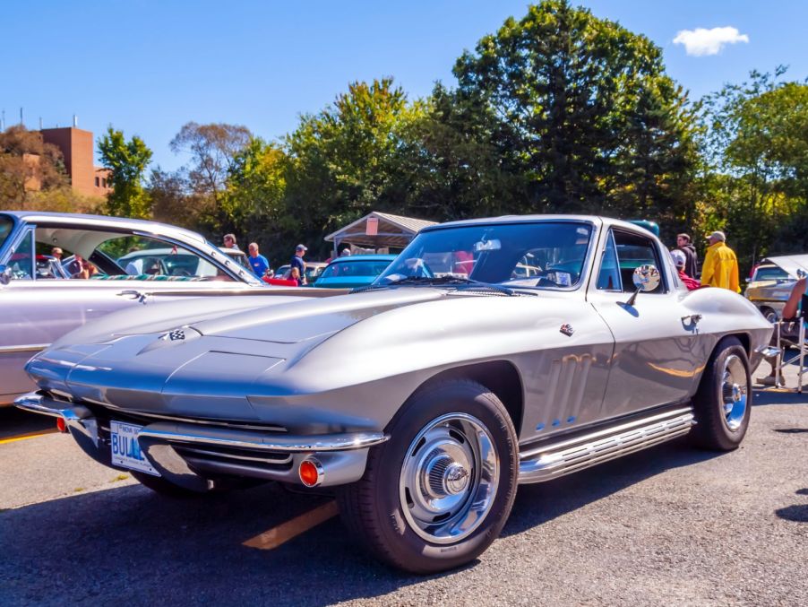 The side profile of a 1966 Chevrolet Corvette Stingray couple