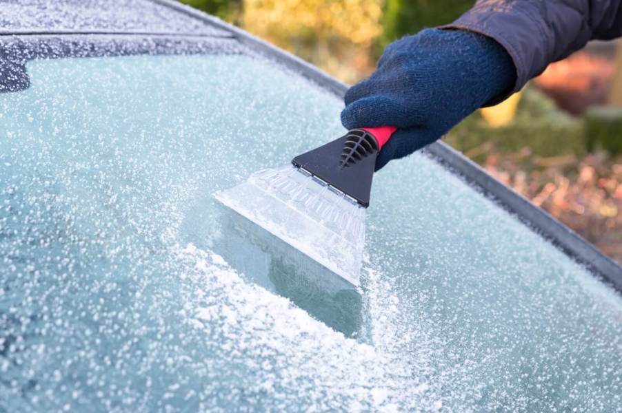 An icy windshield hack from TikTok has experts concerned.