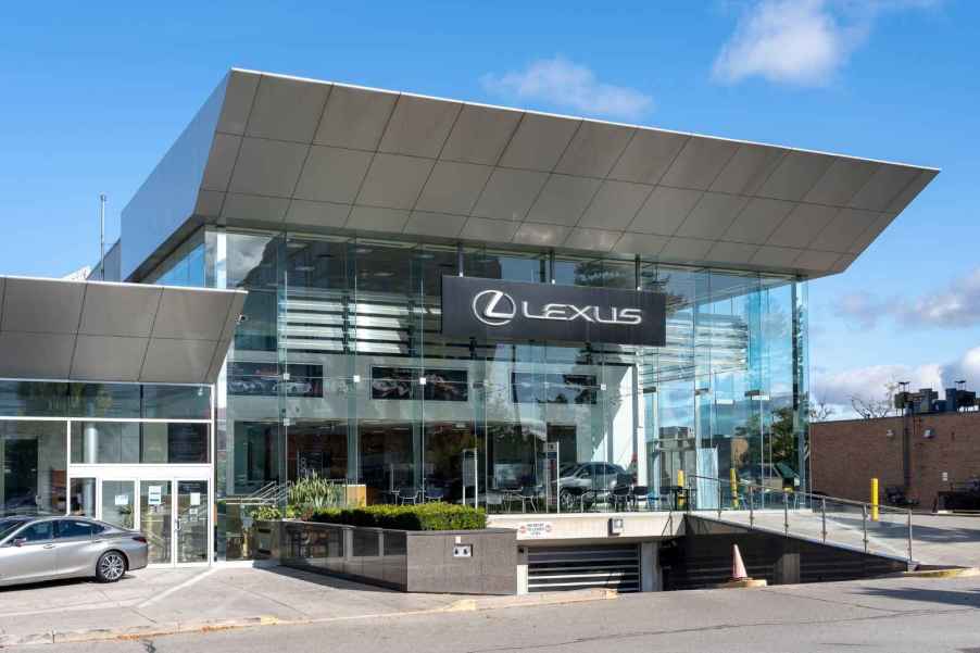 The front of the Lexus dealership in Texas